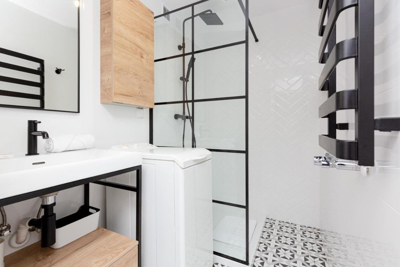 City Center Mezzanine Studio Chmielna By Noclegi Renters ワルシャワ エクステリア 写真
